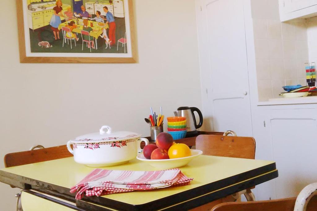 La Bonne Ecole Bed and Breakfast Les Landes-Genusson Εξωτερικό φωτογραφία