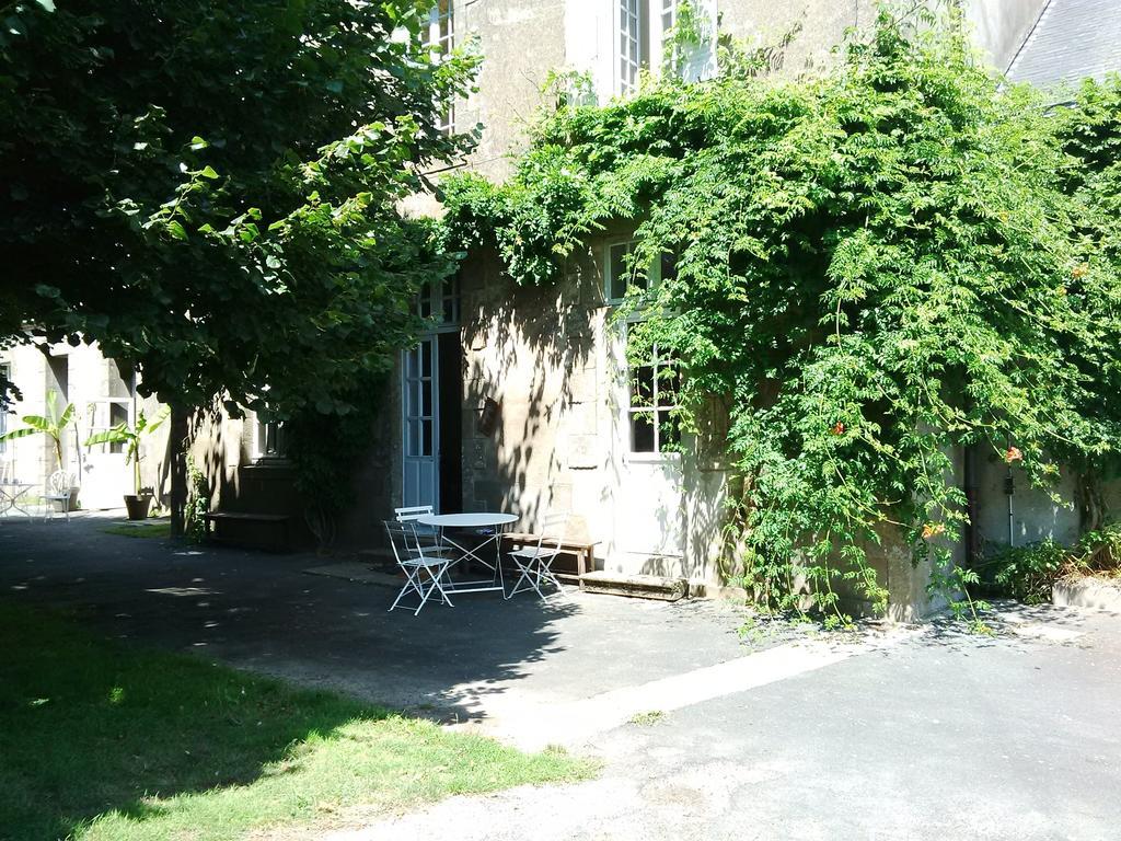 La Bonne Ecole Bed and Breakfast Les Landes-Genusson Εξωτερικό φωτογραφία