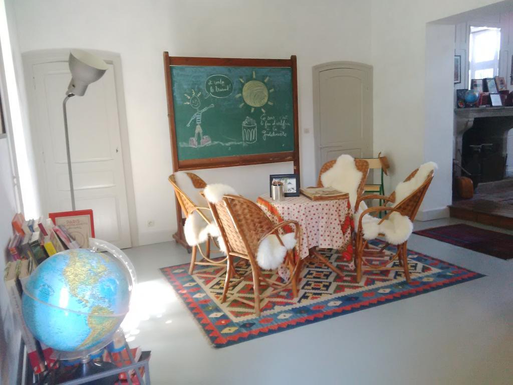La Bonne Ecole Bed and Breakfast Les Landes-Genusson Εξωτερικό φωτογραφία